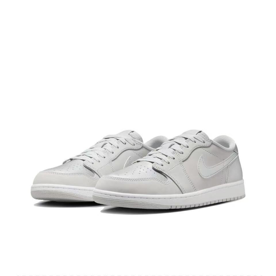 Air Jordan 1 Low OG “Metallic Silver”