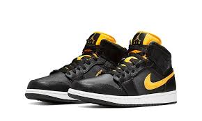 Jordan Black University Gold
